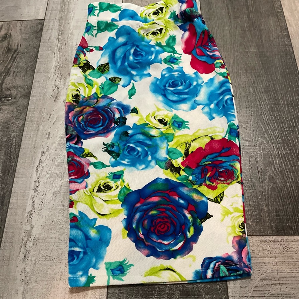Pencil skirt